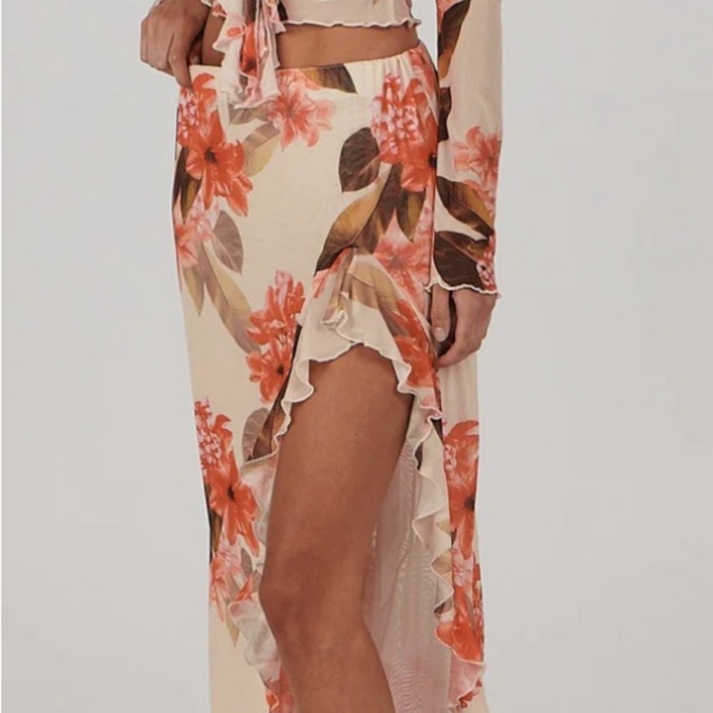 Charlie Holiday Alexandra MIDI Skirt - Rustic Floral. NWT. SKIRT ONLY